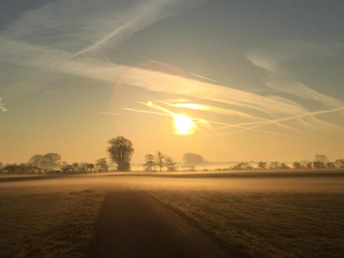 Koenigsgut Emmericher Eyland Kalkar Bagian luar foto